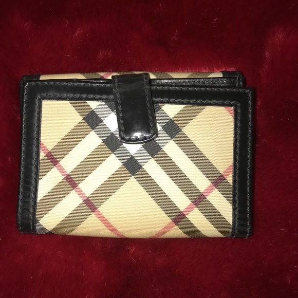 Burberry Brit Compact Wallet - Picture 4 of 8